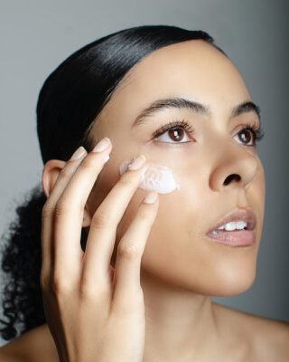 brightening gel creme how to use steps image 2 1 1 1.jpg